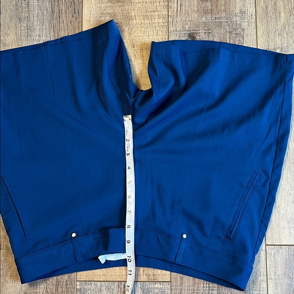Lady Hagen Blue Golf Shorts Size 8 - Picture 8 of 9